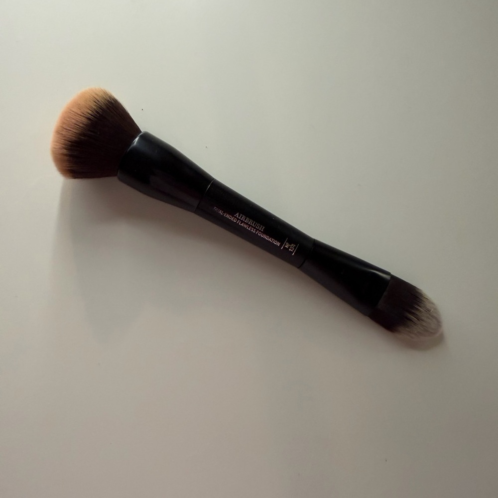 Dual-Ended Powder & Foundation Brush